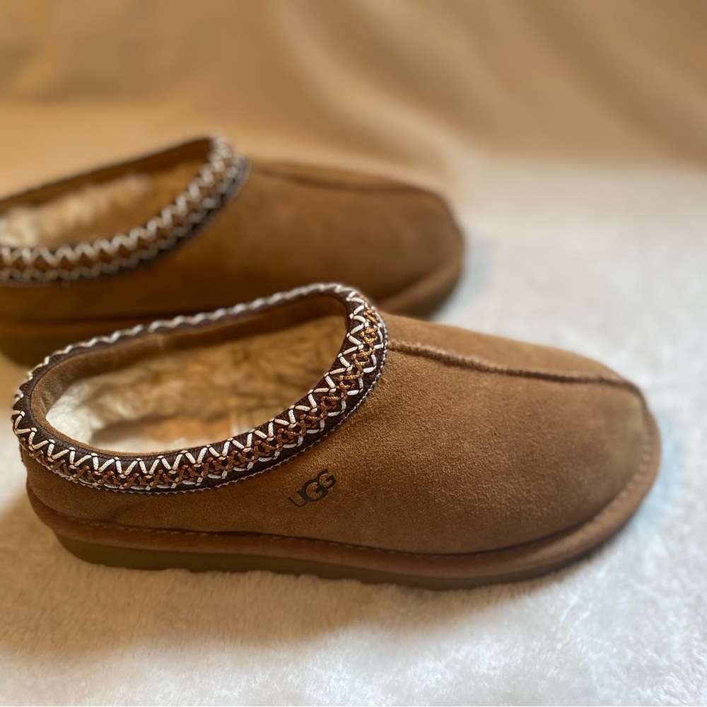 UGG Tasman Slipper